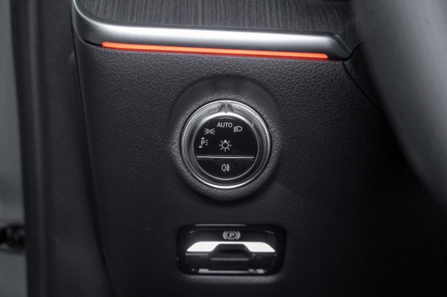 Certified 2025 Mercedes-Benz C 300 Sedan image 19