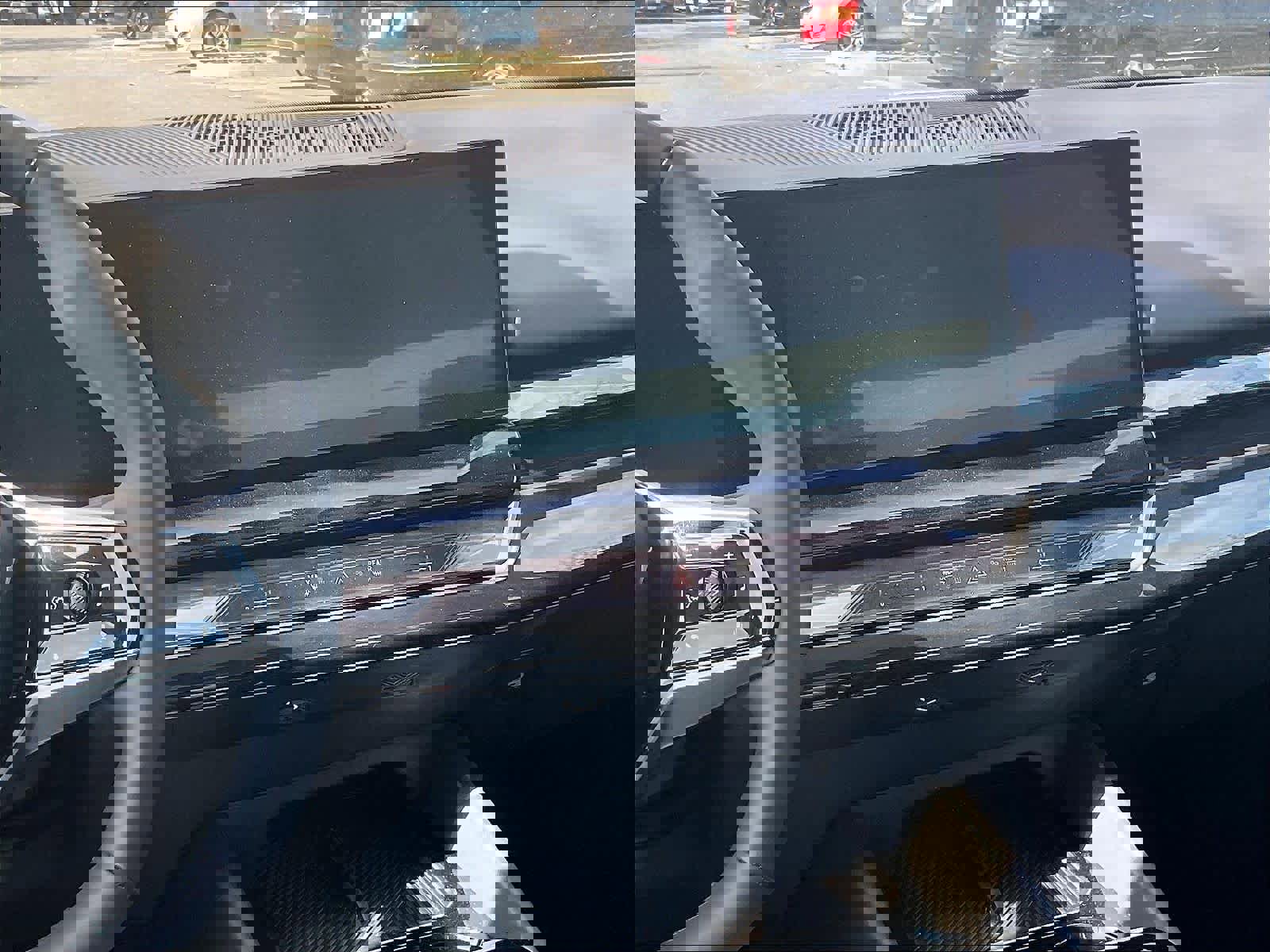 Used 2024 BMW i5 eDrive40i w/ Premium Package image 9