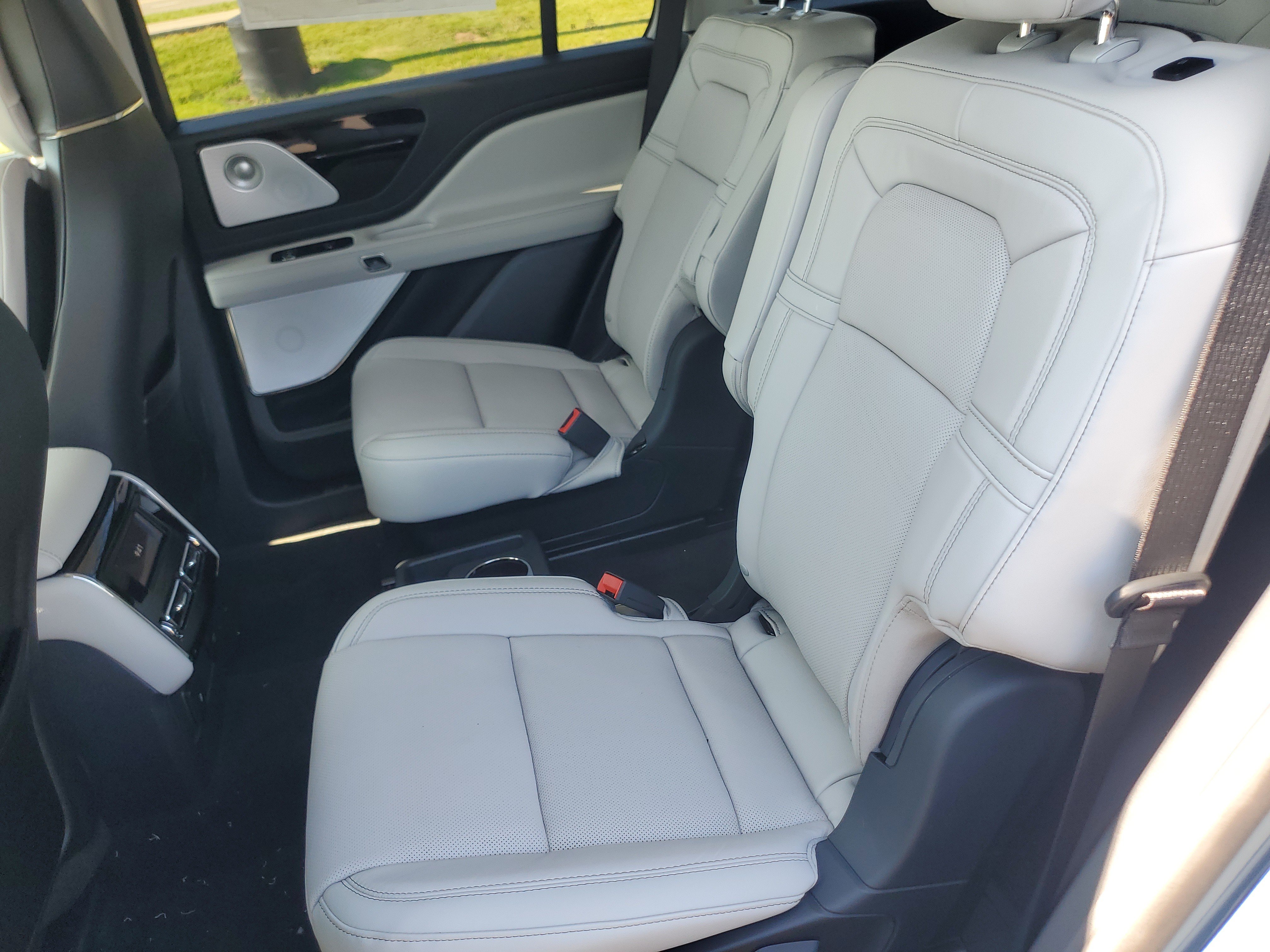 New 2026 Lincoln Aviator Reserve AWD/4WD image 26