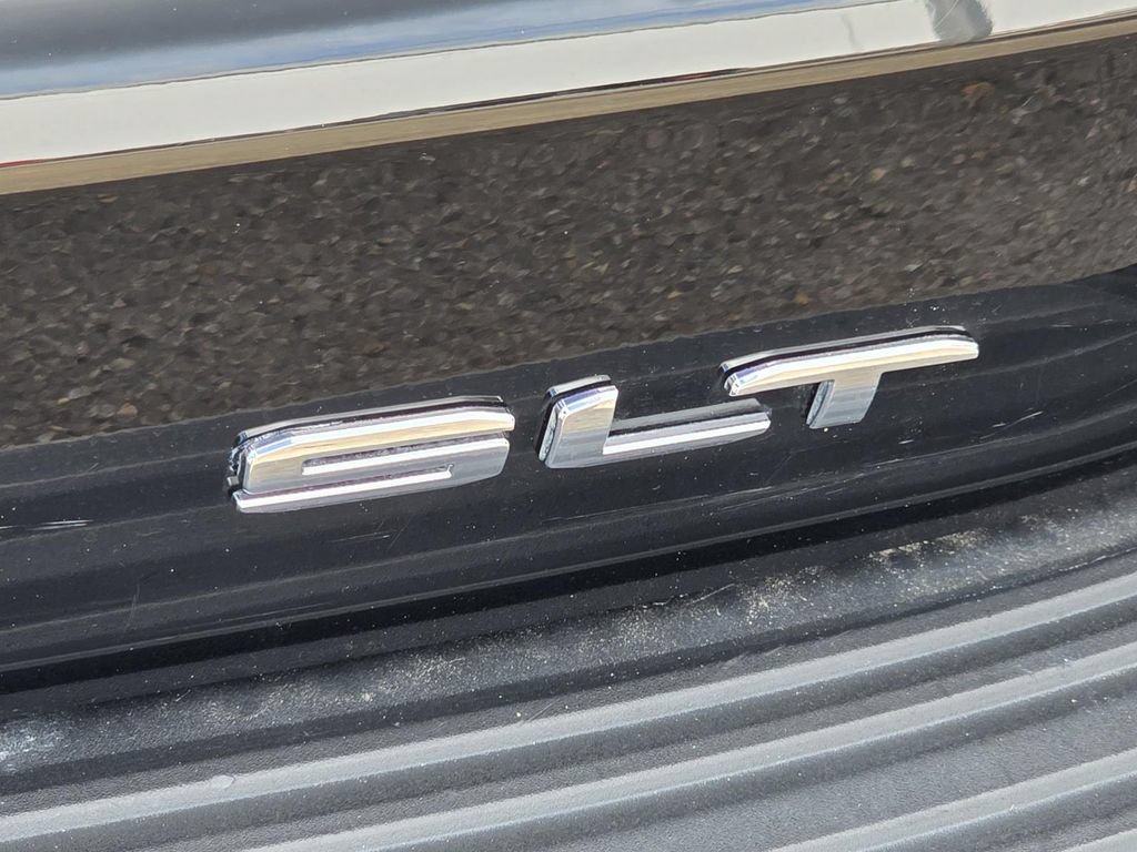 Used 2021 GMC Yukon SLT w/ SLT Premium Package AWD/4WD image 36