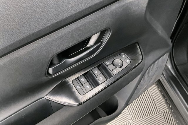 New 2027 Nissan Kicks S FWD image 31