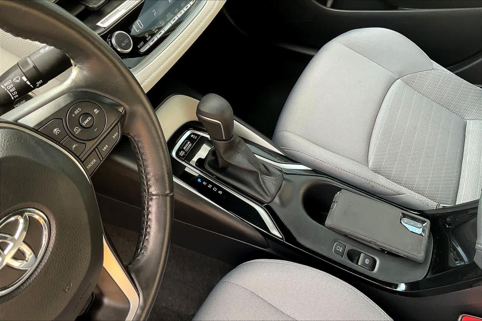 Used 2023 Toyota Corolla SE FWD image 16