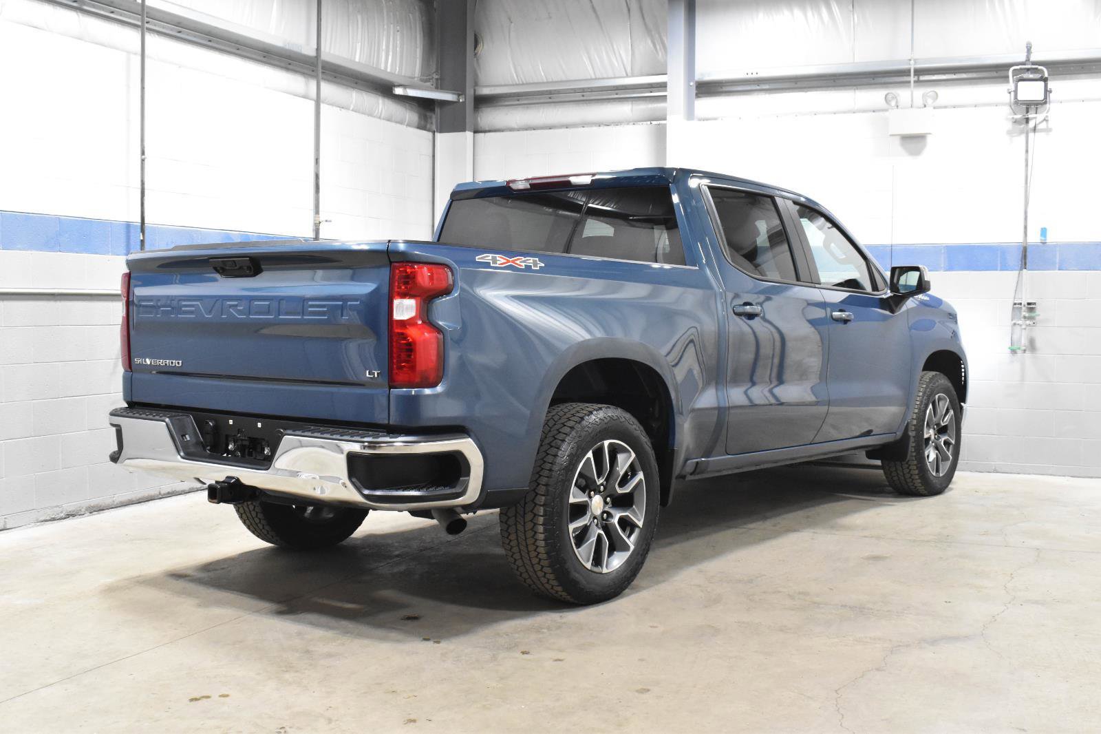 Used 2024 Chevrolet Silverado 1500 LT image 26