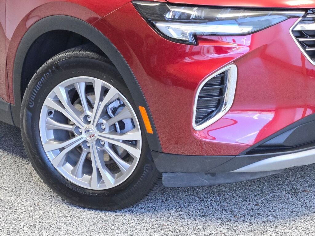 Used 2023 Buick Envision Preferred video 3