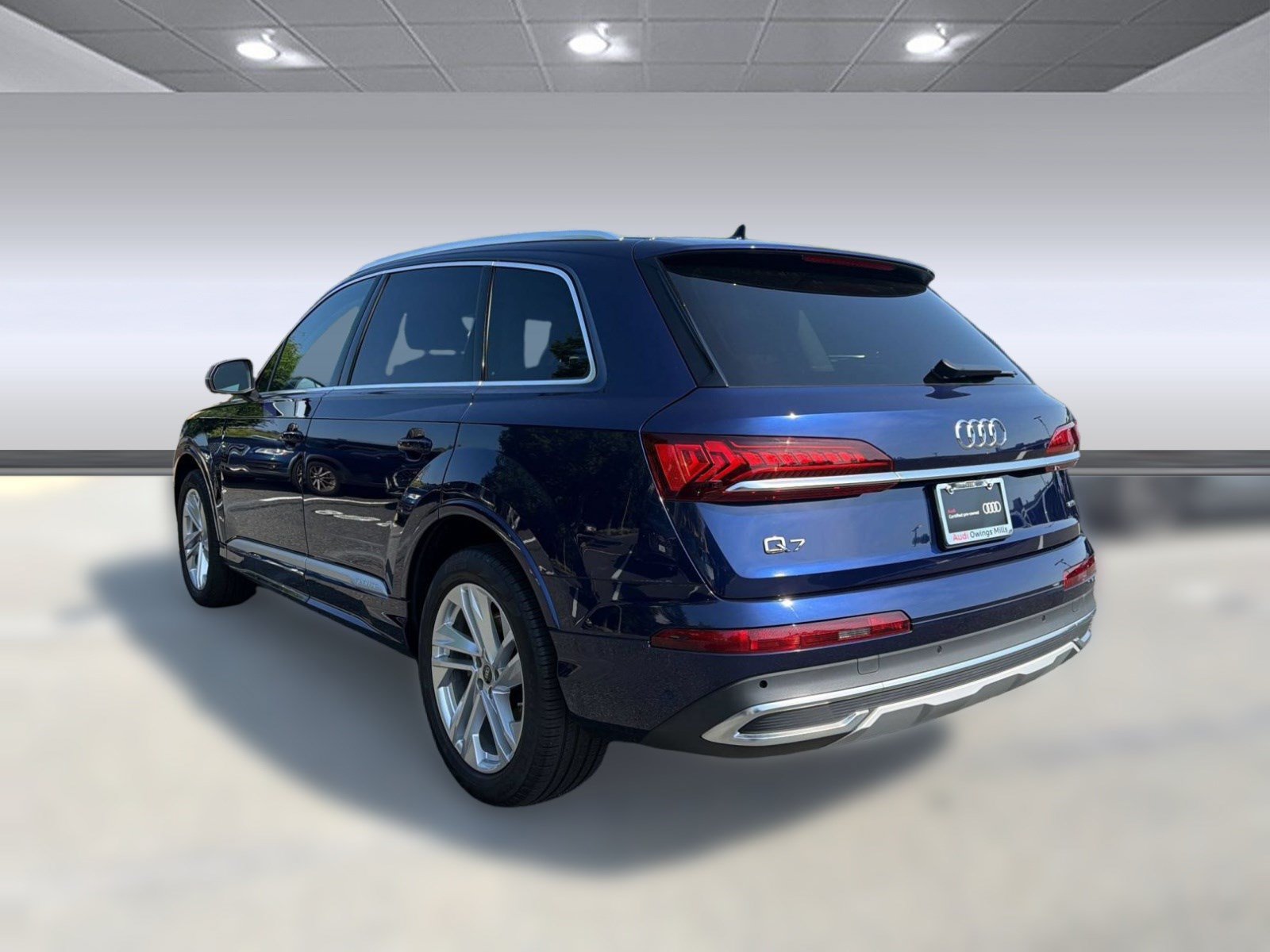 Used 2023 Audi Q7 2.0T Premium Plus w/ Premium Plus Package AWD/4WD image 3