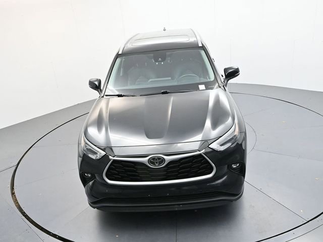 Used 2022 Toyota Highlander XLE image 36