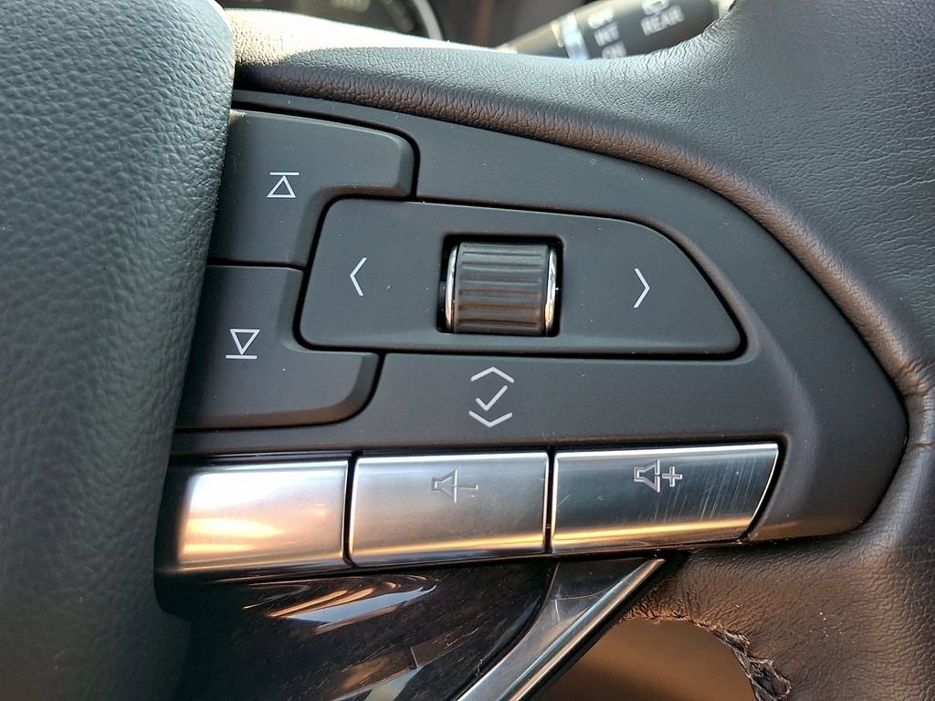 Used 2024 Cadillac XT6 Premium Luxury AWD/4WD image 23