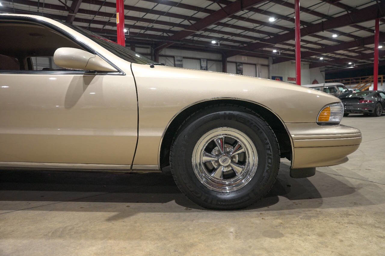Used 1996 Chevrolet Caprice Classic image 11
