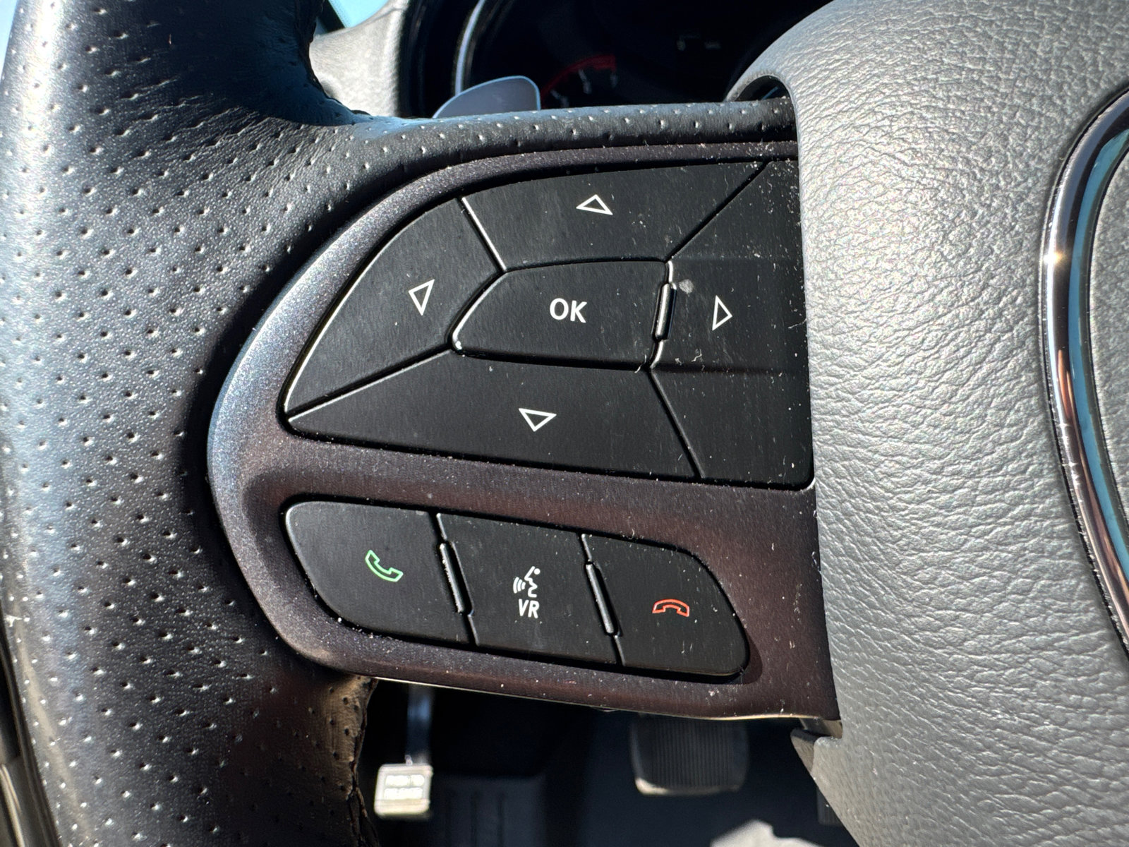 Used 2025 Dodge Durango GT AWD/4WD image 34