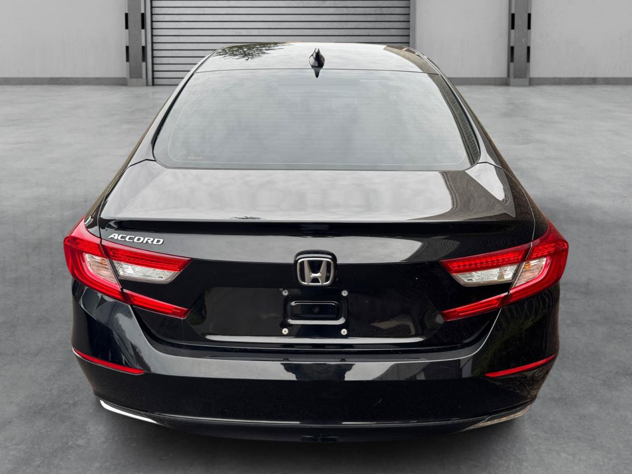 Used 2018 Honda Accord EX image 36