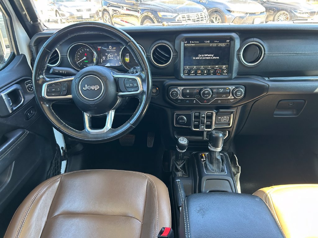 Used 2022 Jeep Wrangler Unlimited Sahara AWD/4WD image 19
