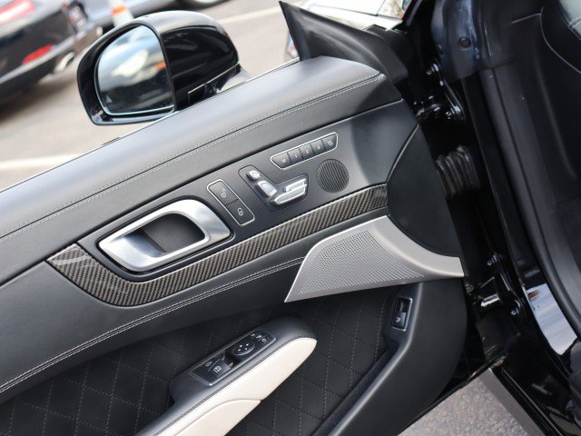 Used 2015 Mercedes-Benz SL 63 AMG image 23