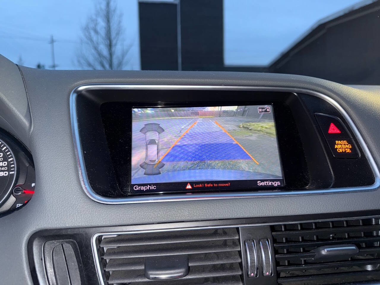 Used 2017 Audi Q5 2.0T Premium Plus w/ Technology Package image 13