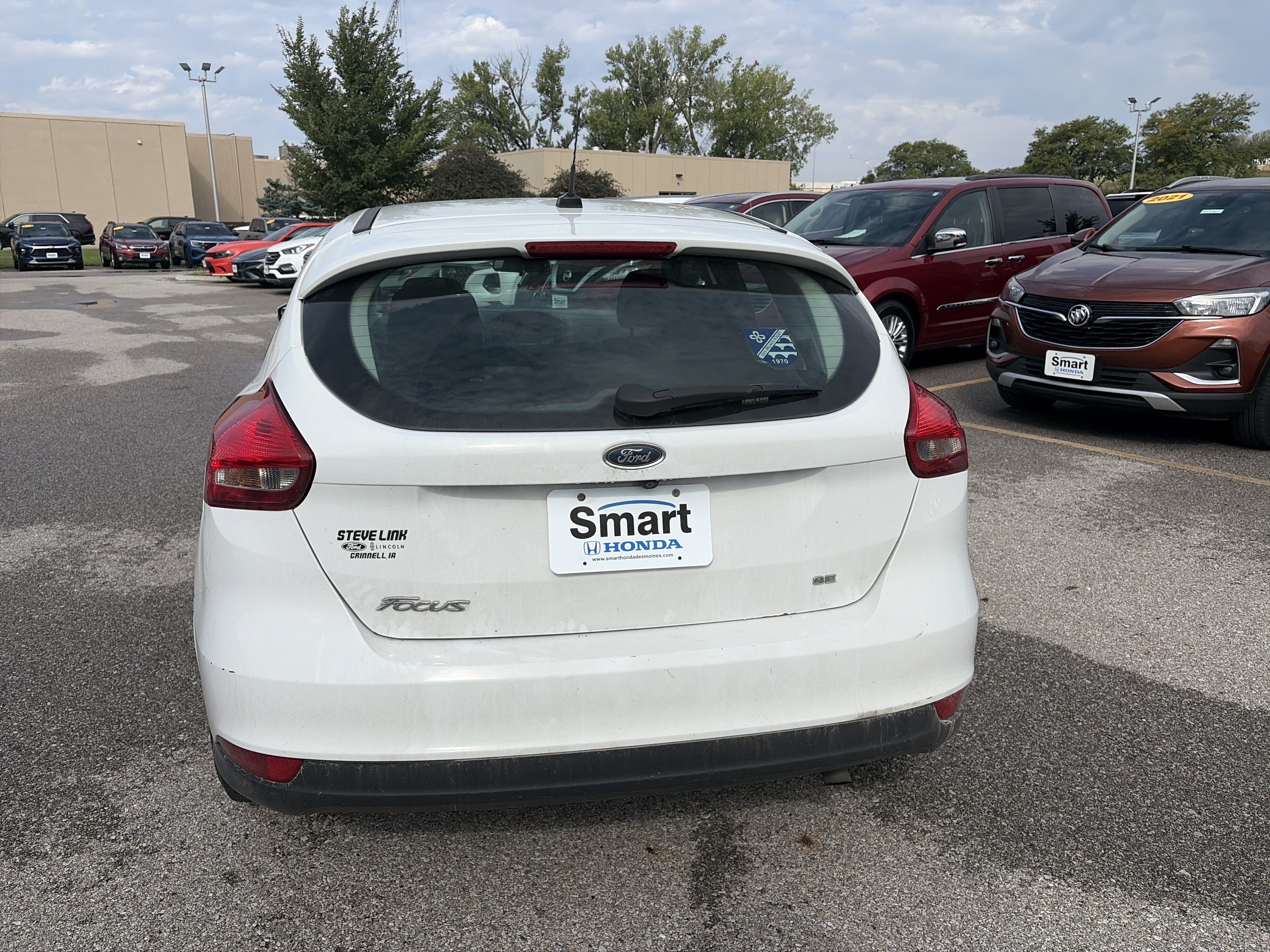Used 2017 Ford Focus SE FWD image 5