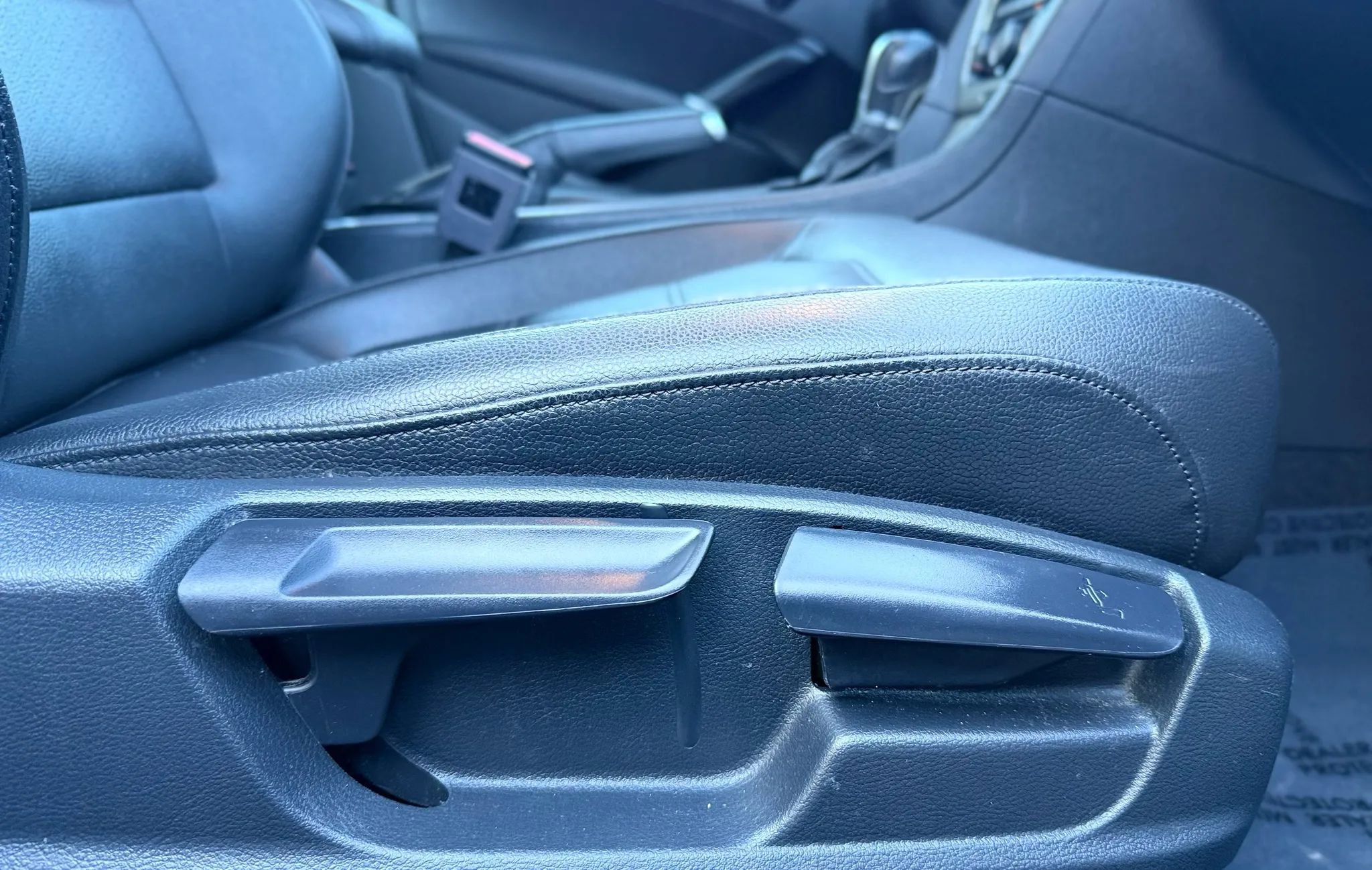 Used 2019 Volkswagen Passat 2.0T Wolfsburg w/ Wheels & Sunroof Package image 39