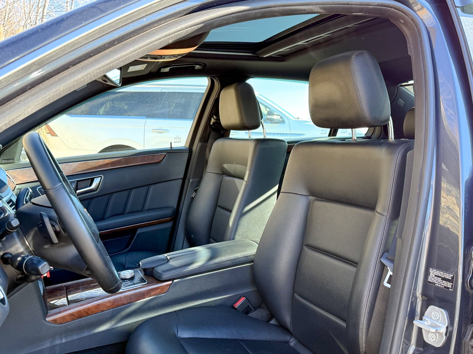 Used 2012 Mercedes-Benz E 350 4MATIC Sedan image 16