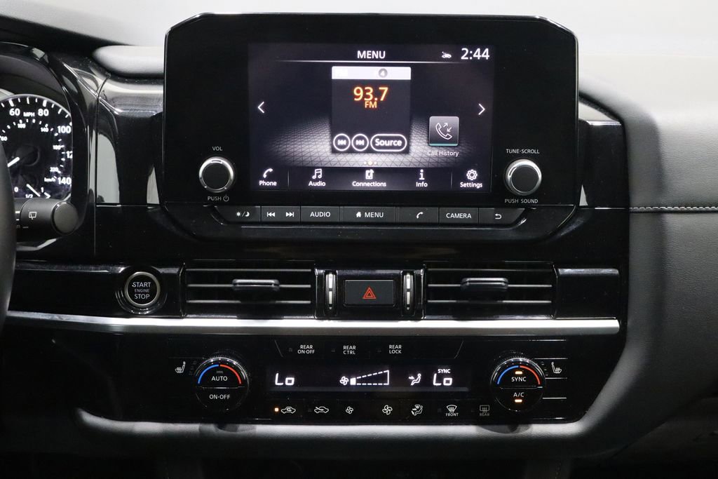 Used 2024 Nissan Pathfinder SV image 32