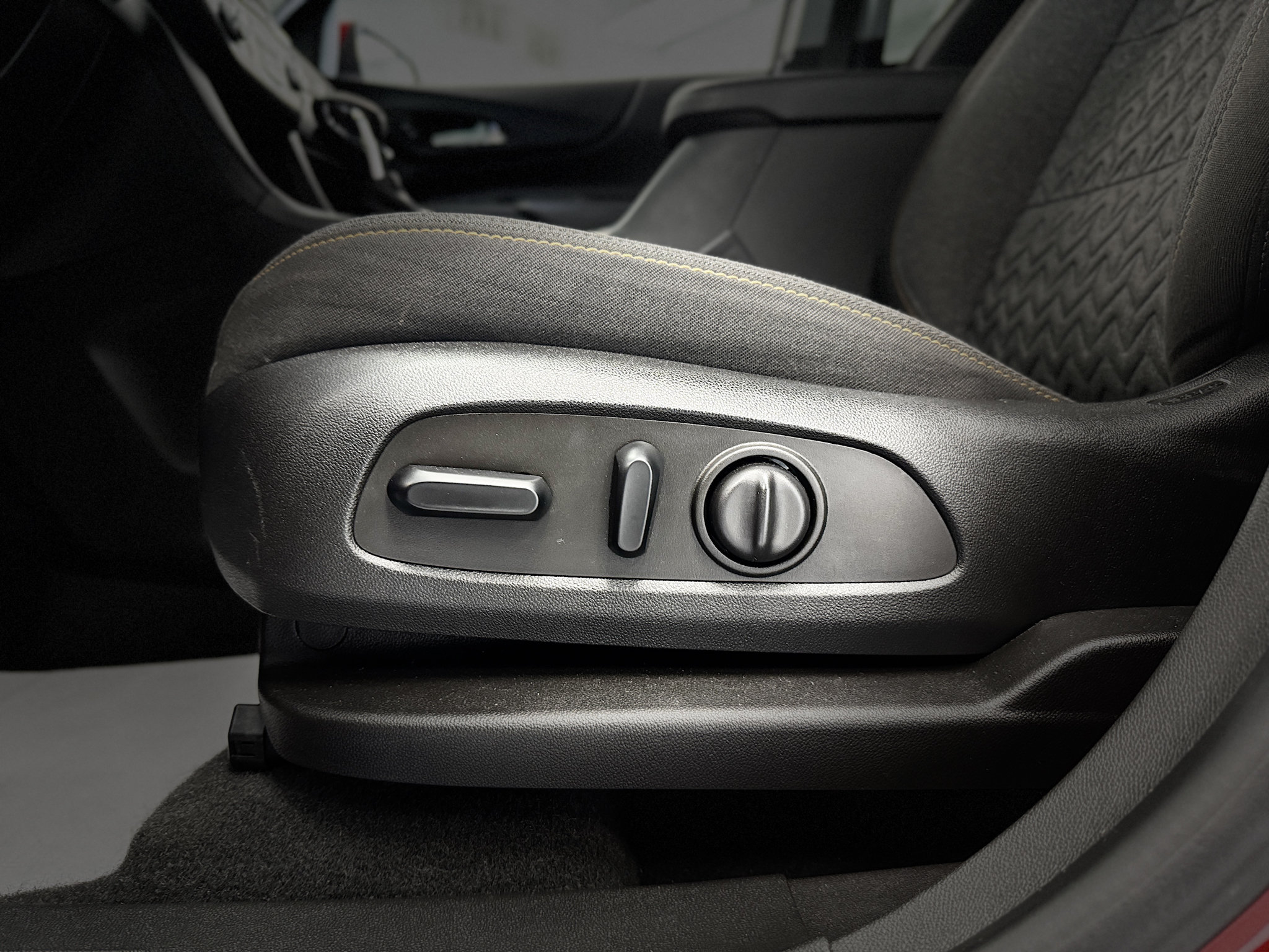 Used 2022 Chevrolet Equinox LT AWD/4WD image 15
