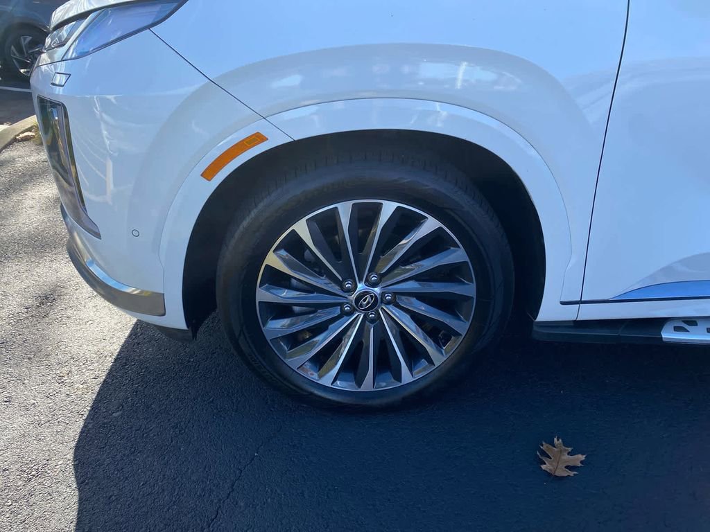 Certified 2024 Hyundai Palisade Calligraphy image 9