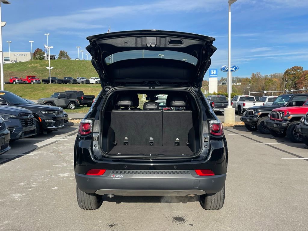 Certified 2024 Jeep Compass Limited image 16