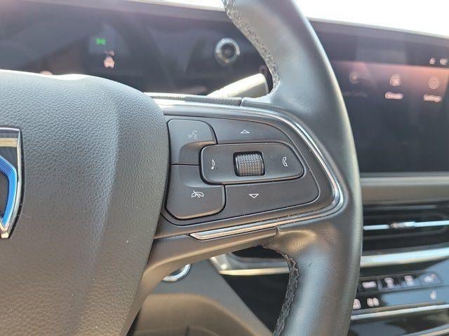 Used 2024 Buick Envista Sport Touring FWD image 24