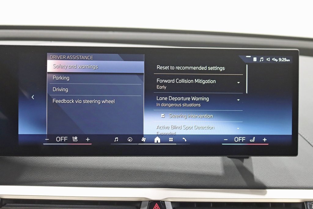 Used 2024 BMW iX xDrive50 w/ Sport Package image 23