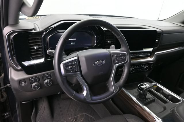 Used 2024 Chevrolet Silverado 1500 RST AWD/4WD image 25