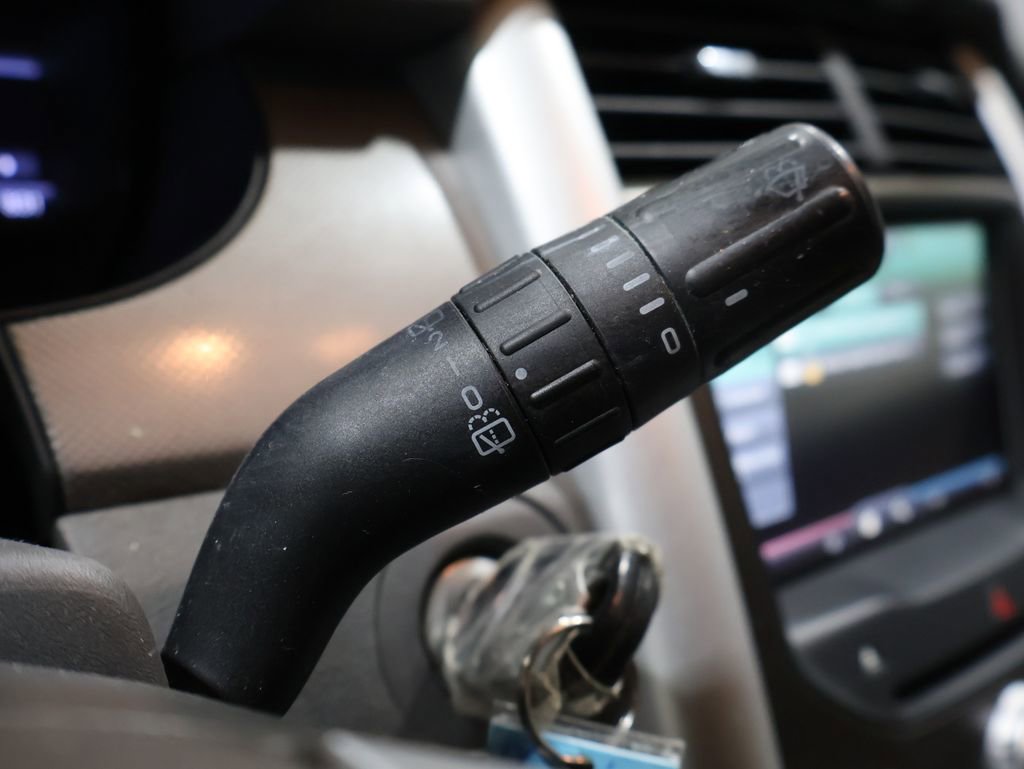 Used 2013 Ford Edge SEL image 38