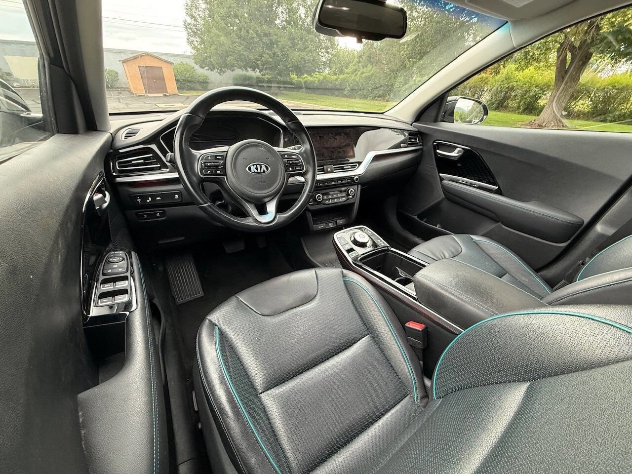 Used 2020 Kia Niro EX Premium FWD image 9