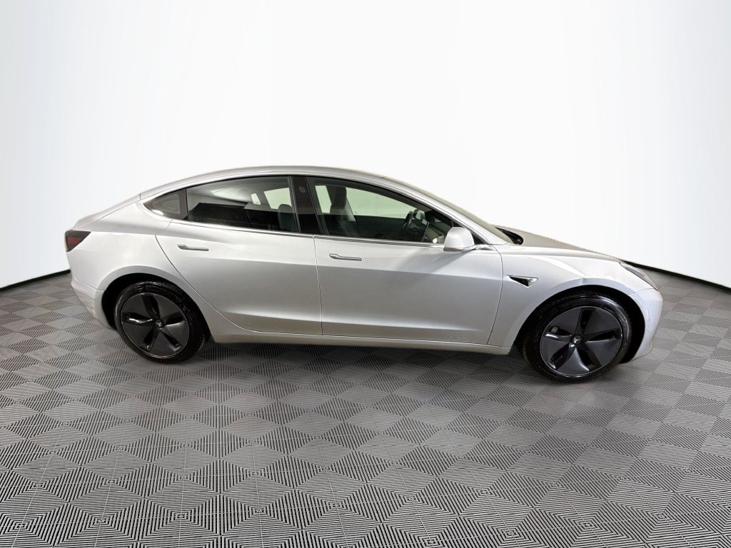 Used 2018 Tesla Model 3 Long Range AWD/4WD image 9