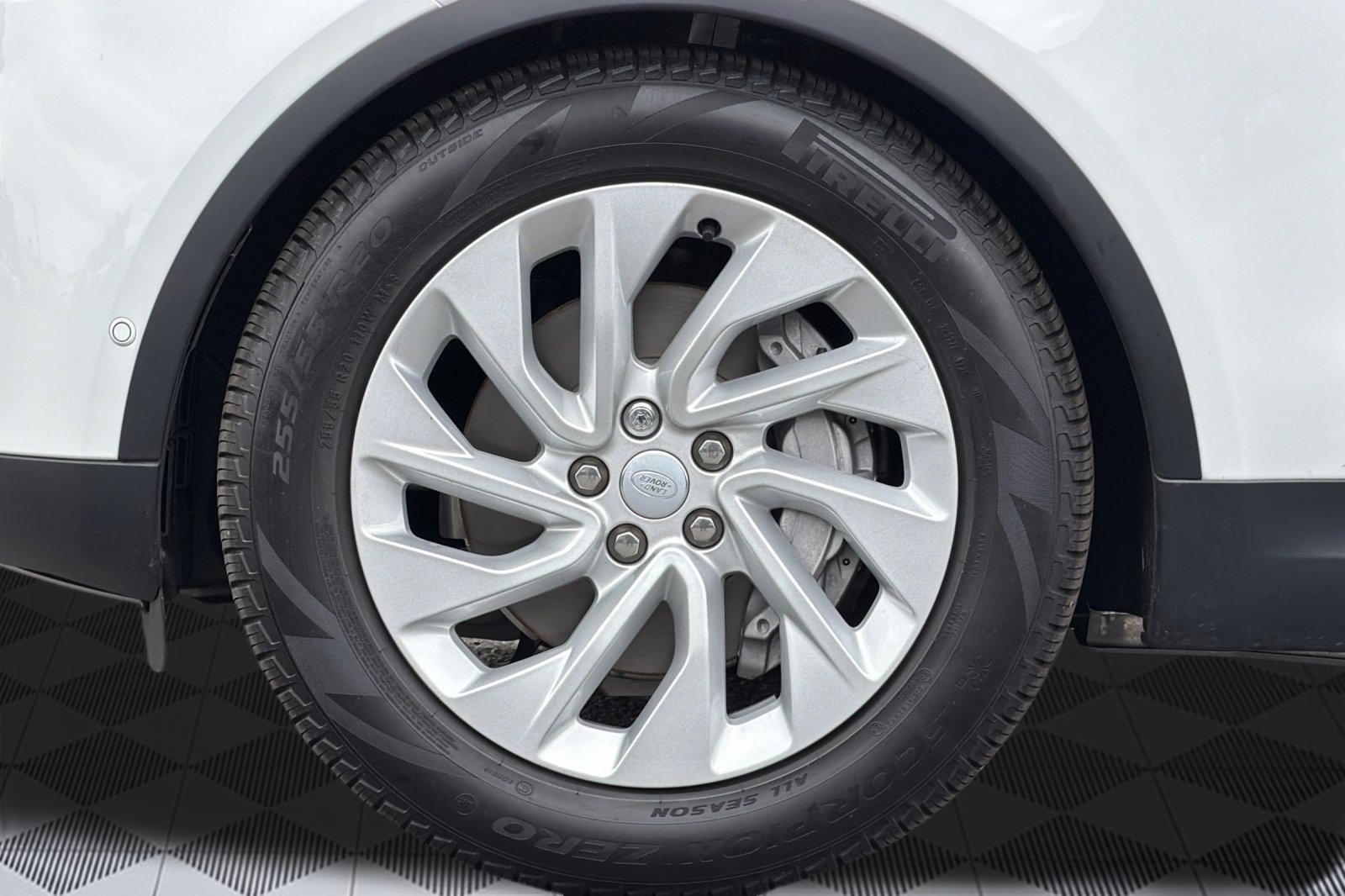 Certified 2025 Land Rover Discovery S AWD/4WD image 13