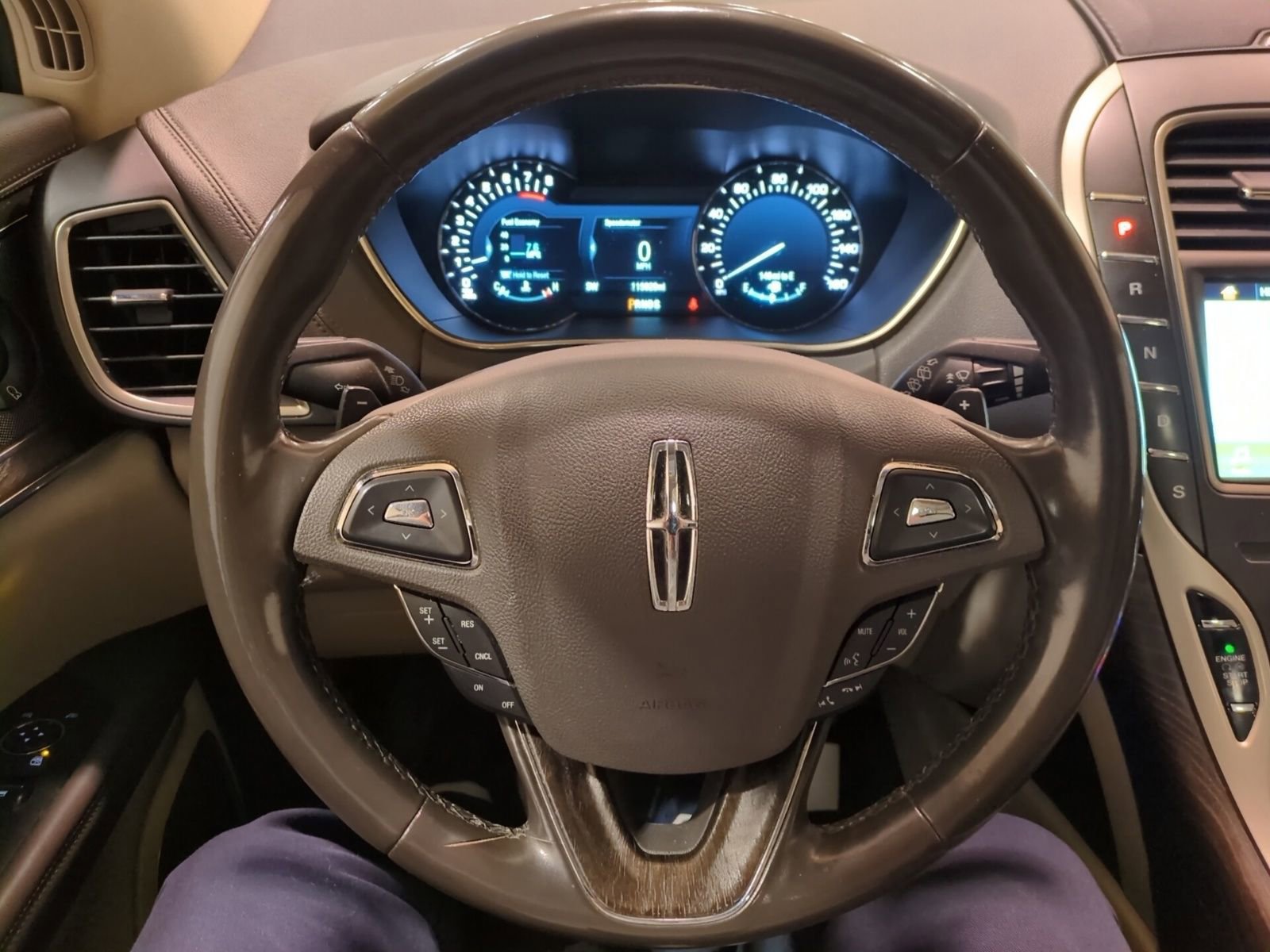 Used 2018 Lincoln MKX Reserve w/ Lincoln MKX Climate Package image 20