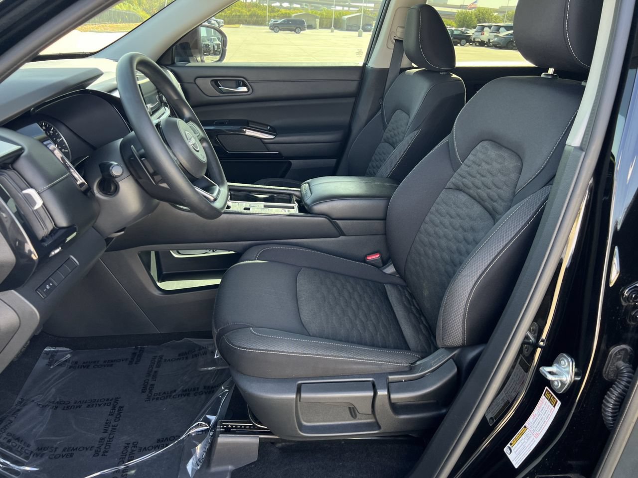 Used 2022 Nissan Pathfinder S FWD image 6
