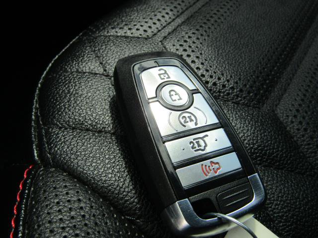 Used 2024 Ford Escape ST-Line Elite w/ Premium Technology Package AWD/4WD image 27