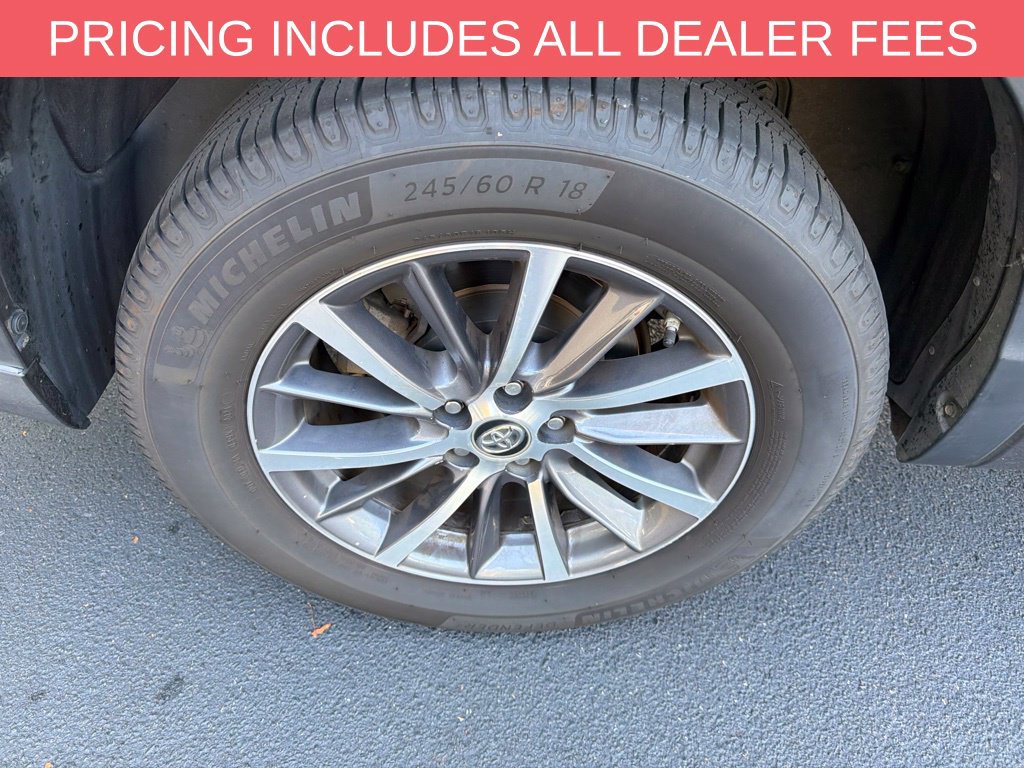 Used 2018 Toyota Highlander XLE FWD image 7