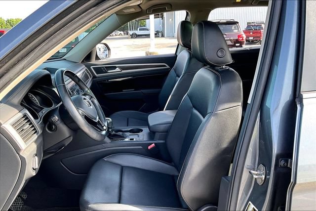 Used 2019 Volkswagen Atlas SE w/ Panoramic Sunroof Package FWD image 21