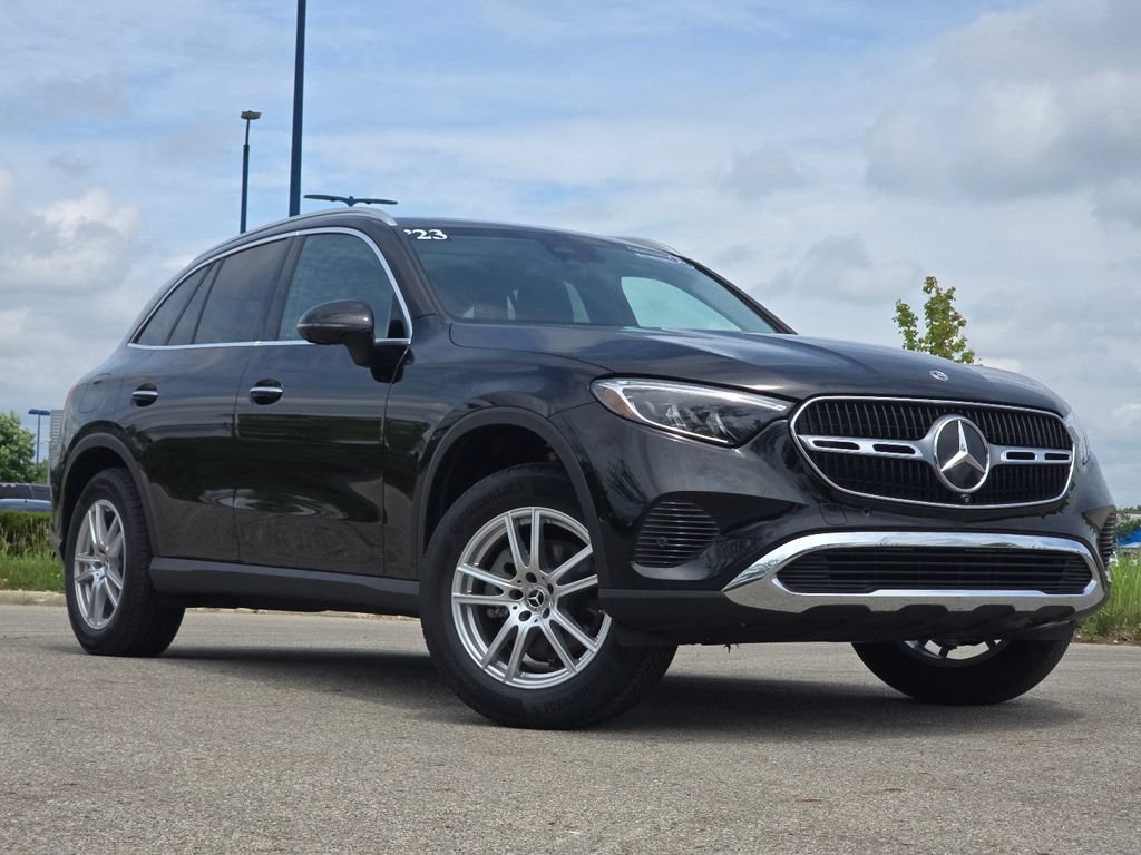 Certified 2023 Mercedes-Benz GLC 300 4MATIC image 2