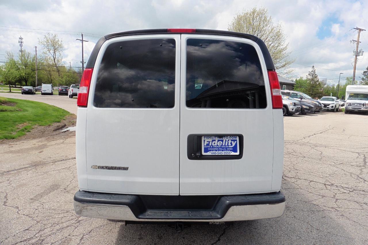 Used 2020 Chevrolet Express 3500 LT w/ LT Preferred Equipment Group RWD image 21