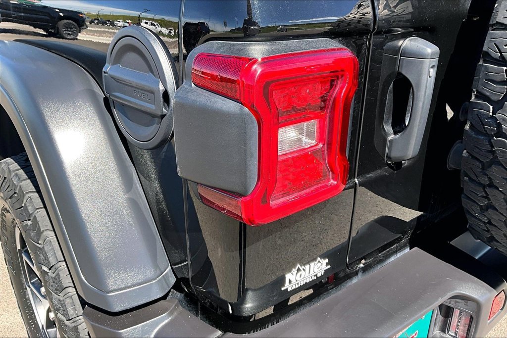 Used 2024 Jeep Wrangler Unlimited Rubicon AWD/4WD image 30