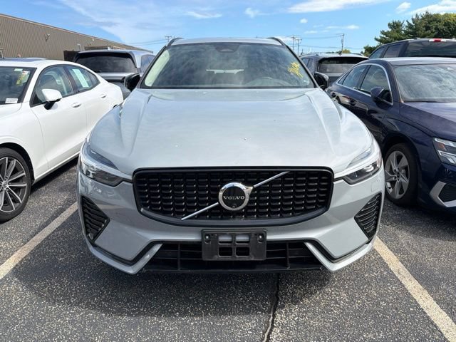 Used 2024 Volvo XC60 B5 Plus w/ Climate Package AWD/4WD image 2