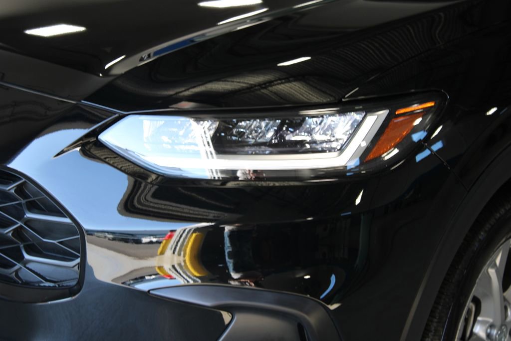 Certified 2025 Honda HR-V LX image 2