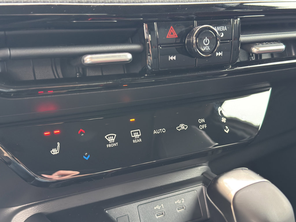 New 2026 Nissan Kicks SR w/ SR Premium Package image 27