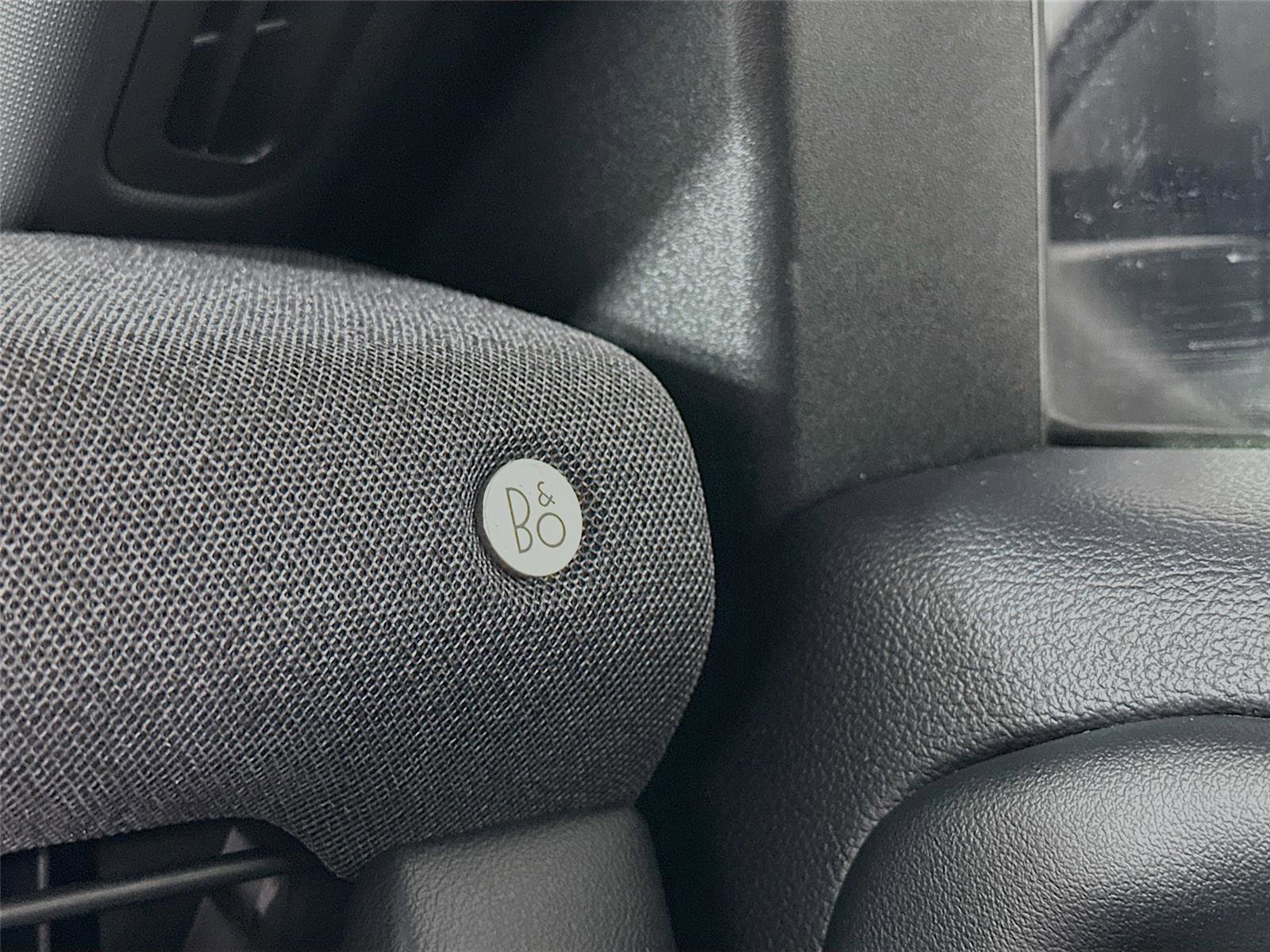 Used 2025 Ford Explorer ST-Line w/ ST-Line Street Pack image 20