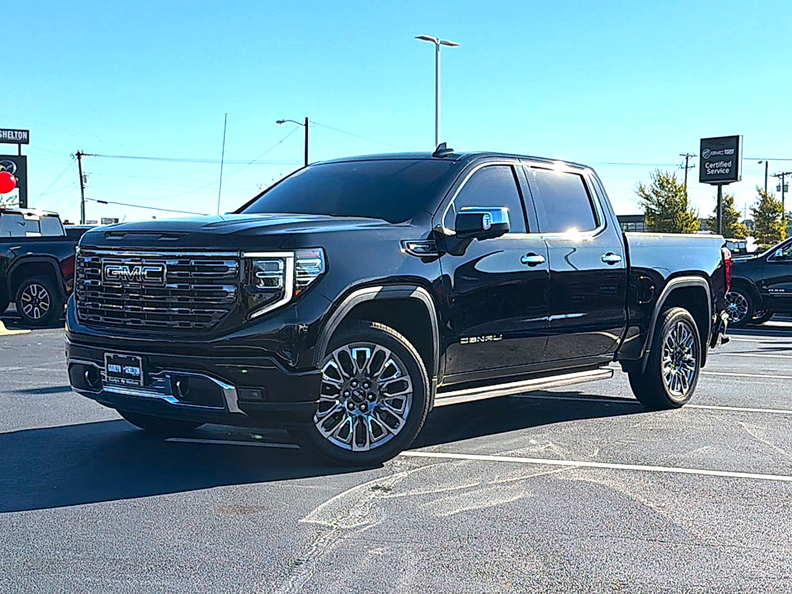 Used 2026 GMC Sierra 1500 Denali Ultimate AWD/4WD image 2