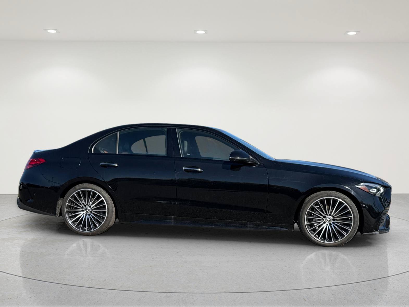 Used 2024 Mercedes-Benz C 300 Sedan image 5