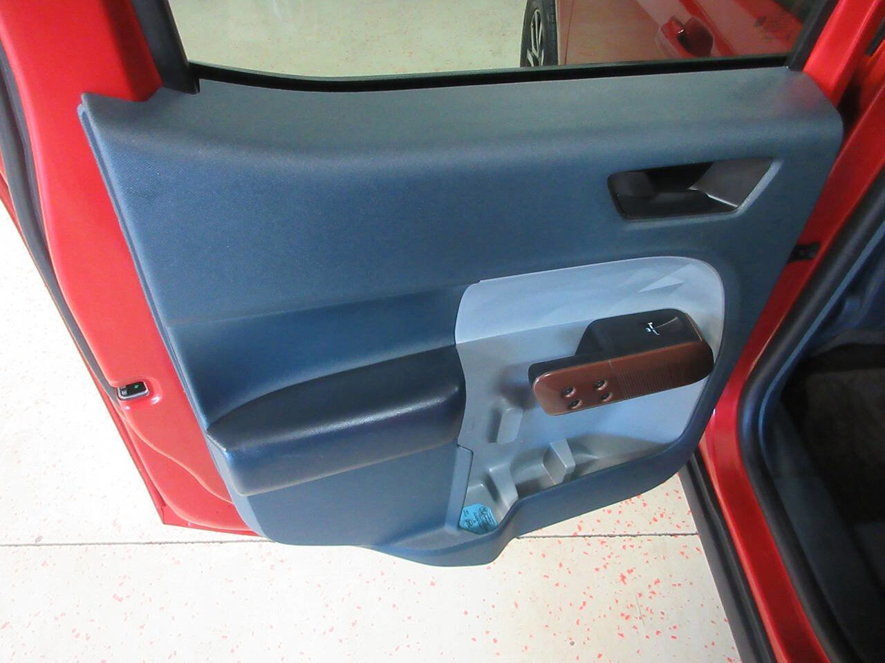 Used 2023 Ford Maverick Lariat image 28