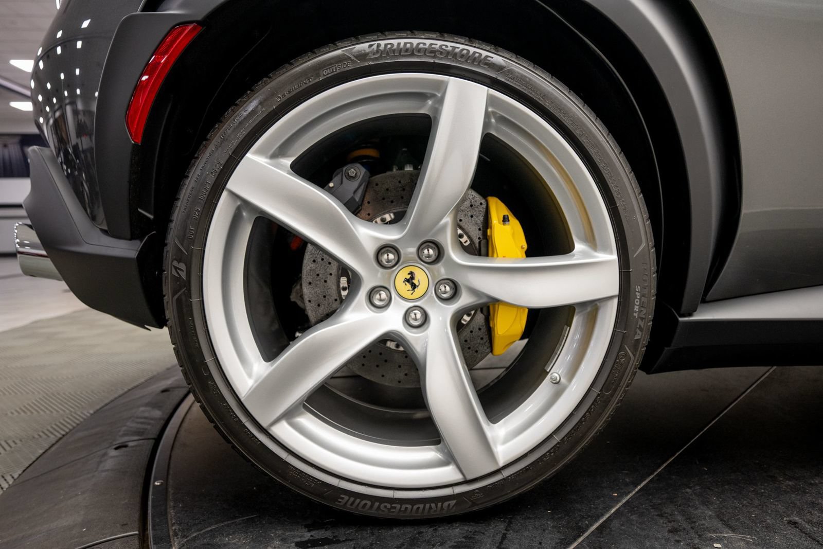 Used 2026 Ferrari Purosangue AWD/4WD image 26