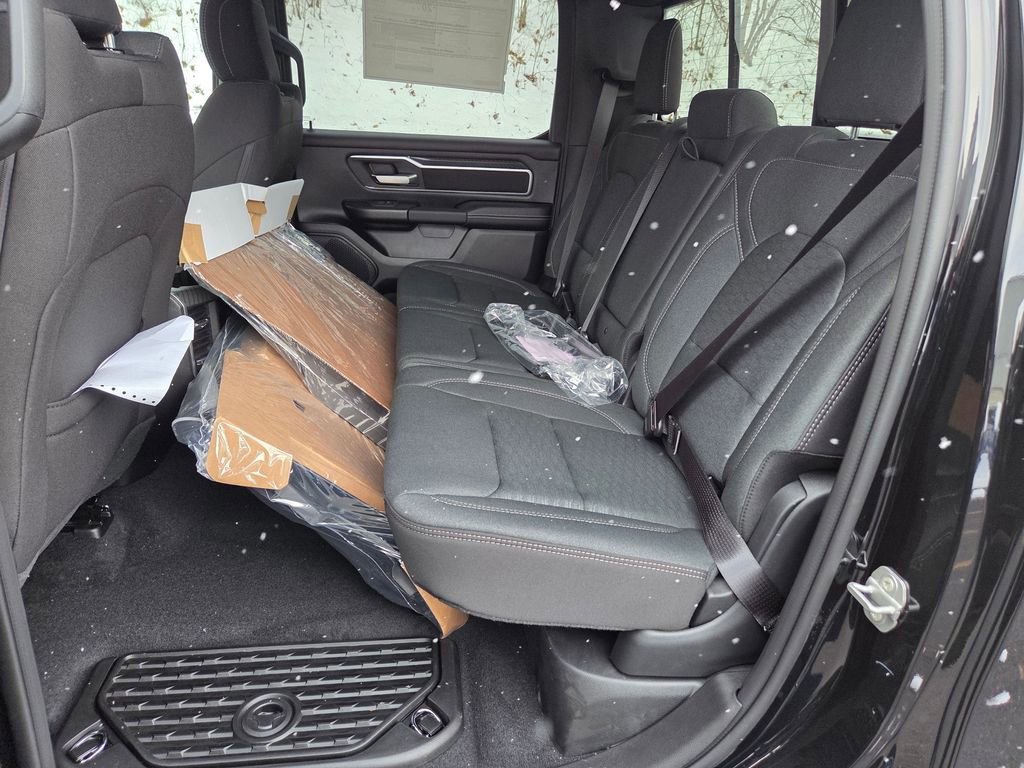 New 2026 RAM 1500 4x4 Crew Cab image 17