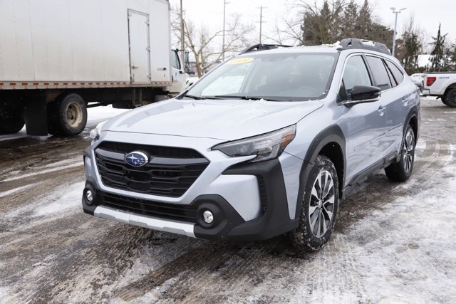 Used 2024 Subaru Outback Limited image 10