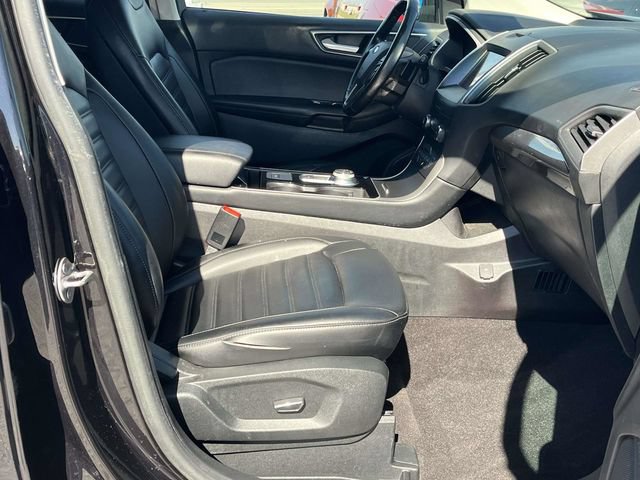 Used 2019 Ford Edge SEL w/ Equipment Group 201A AWD/4WD image 25